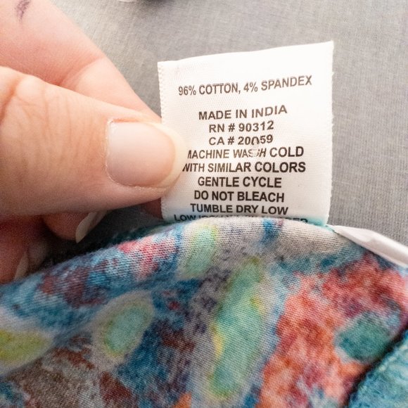 Parsley & Sage Size Small Top Blue Yellow Vibrant Abstract Print Artsy V Neck - Picture 9 of 11